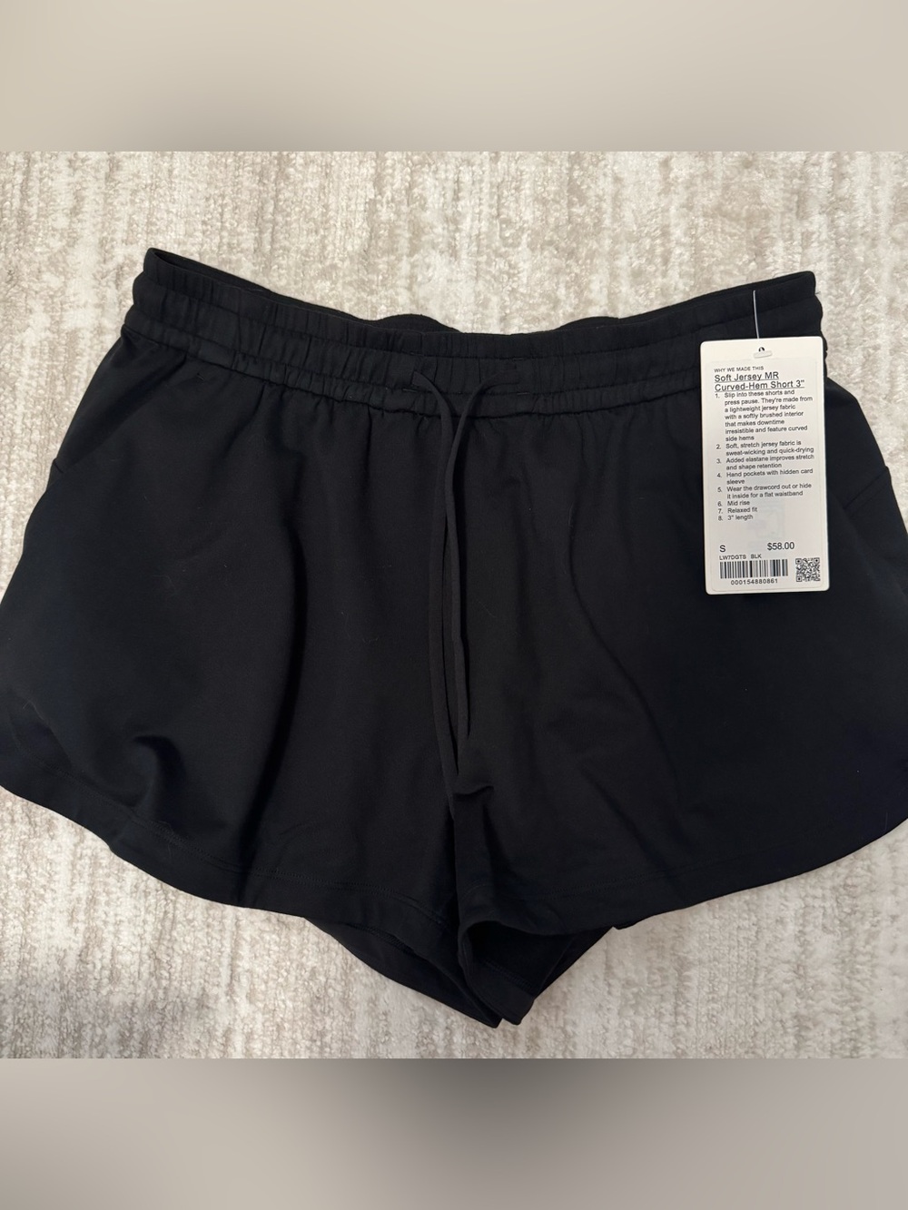 NWT lululemon Soft Jersey mid rise Curved Hem Shorts 3 inch - Black Small